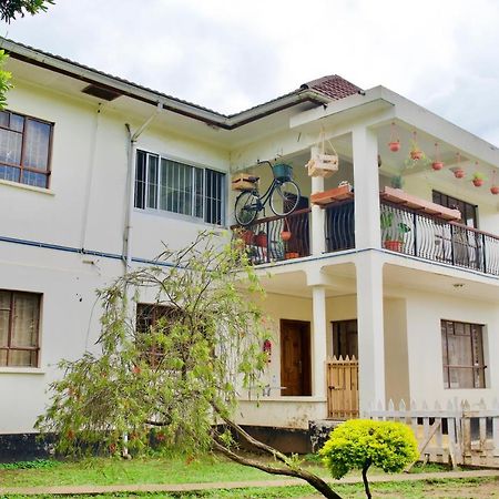 Wakawaka House Bed & Breakfast Arusha Exterior photo